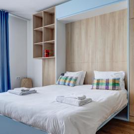 New Studio - 300m Subway - 10 Mins City Centre, hotel in Sofia