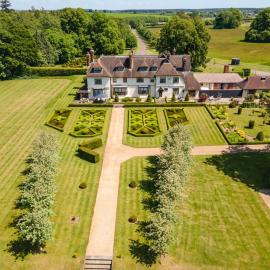 LM Manor B&B