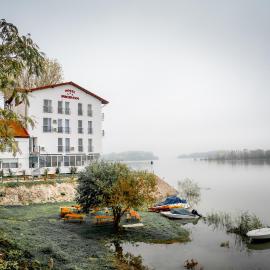 Corabia में, होटल Hotel Sucidava