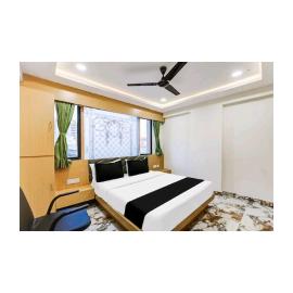 Hotel Prime 24, hotel in Ahmedabad