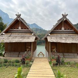 The River Huts, hotel in Nongkhiaw