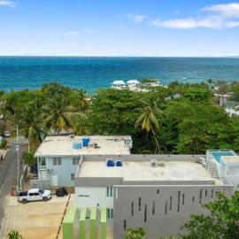 Casa Angelica Apt 202 steps to Sandy Beach