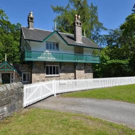 Swiss Cottage – hotel w mieście Ballindalloch
