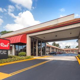 Red Roof Inn Ft Pierce, hotel u gradu Fort Pirs