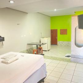 Hotel A DOIS adults only – hotel w mieście Jataí