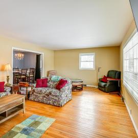 9 Mi to Lake George Village: Home in Queensbury, Hotel in Queensbury