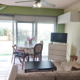 Rafina suits, hotel en Rafina