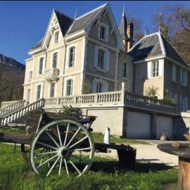 Le Domaine de la Source: Voreppe şehrinde bir otel