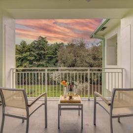 Stylish Apartment 1BR - 2BTH