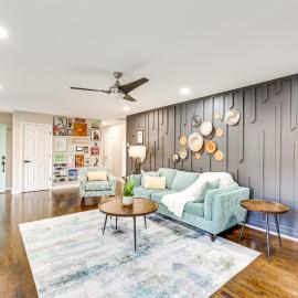 Family Friendly: Chic Retreat in Rocky Mount!