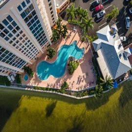 Perfect Island Escape - Beach, Pool, Restaurant & More! -FMB Condo Island Paradise - Roelens, hotel in Fort Myers Beach