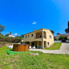Nature House, Hotel in Maçanet de la Selva
