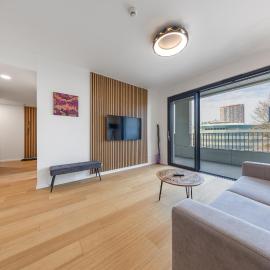 Pristavna Modern Apartment, Design Stay & Parking, Bratislava