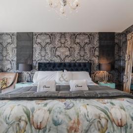 Room with Lake and Mountain Views - Tekapo