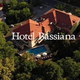 Bassiana Hotel és Étterem: Sárvár şehrinde bir otel