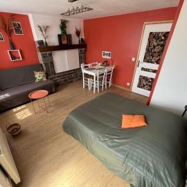 Chambre indépendante chez l habitant dans le Cotentin, Hotel in Portbail