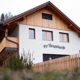 Pr Štepiherju, hotel a Luče