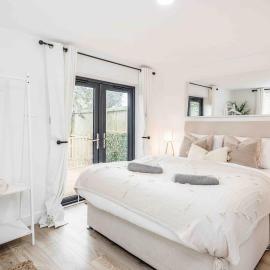 The Nook, hotel in Hailsham