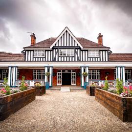 The Pavilion Bisley, hotel a Bisley