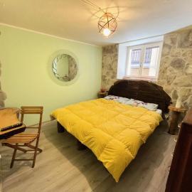 Sorriso Berzo Apartment with Stunning Views、Berzoのホテル
