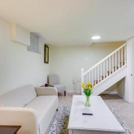 2 Mi to Dtwn DC: 1BD Apt Near Howard University