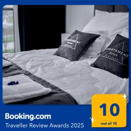 Apartament Sztuk Pięknych 10 & Prywatny Parking, hotel Piłában