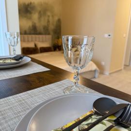 The Green Pine Studio Hils Brauner - Free Parking - Close to Subway