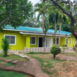 Greenhouse Cottages
