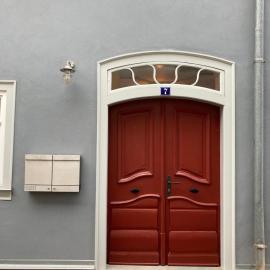 Altstadtwohnung mit Flair, 2 Zimmer, Küche, Bad, Kamin, 50 qm