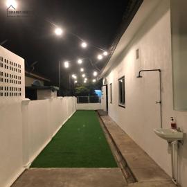 Shahanis Homestay 2 - Spacious Home in Kemaman, hotel u gradu Cukai