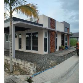 Lorena 's House, hotel Tiwi városában