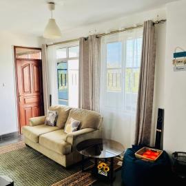 Chic & Cozy Apartment with Balcony Views Kisumu Terrace, hotelli kohteessa Kisumu