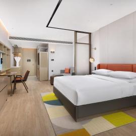 Home2 Suite by Hilton Shenyang Yuhong, hotelli kohteessa Shenyang