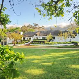 Gledsmuir Spacious Homestead