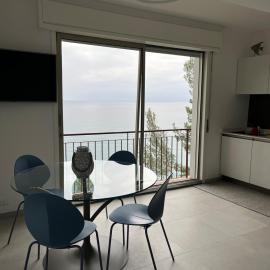 Vista mare, piscina e spiaggia