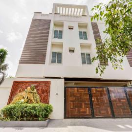 Inn10 Homestays - ECR with Swimming Pool, hotel Csennaiban
