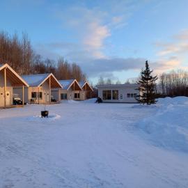 Åtte Årstider Lodge, готель у місті Neiden