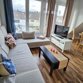 Mi Casa Es Su Casa - 2 Zimmerwohnung Stadtmitte mit Aufzug: Krumbach şehrinde bir otel
