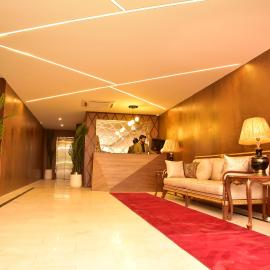 Tom's Luxury Hotel, hotel u gradu Pešavar