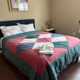 Room in a house in Lawrenceville, hotel in Lawrenceville