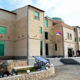 Gayane Hotel، فندق في ألافيردي