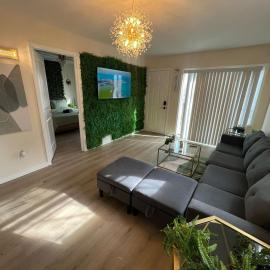 2BR Modern Home - Near WVU, Hospitals & Stadium