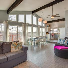 Serene Valley Views: Lake Texoma Retreat, hotel a Pottsboro