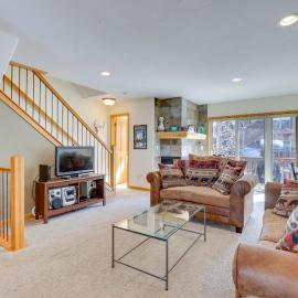 Airy Winter Park Gem w/ Private Outdoor Hot Tub!