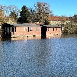Hickling Broads Lodge Houseboat Max 4, hotel in Stalham