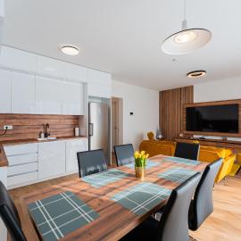 Flex SelfCheckIns 143 - Novaki -Terrace - 4 Bedrooms - Parking