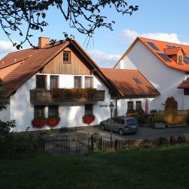 Ferienhof Hillenberg, hotel u gradu Hausen
