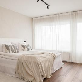 Borg Itsenäisyydenkatu, Centre Spacious 2-Room Apt, King Bed, Free Parking & Wifi, hotel in Pori