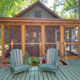 Dock, Lake & Beach Access! St Germain Duplex Cabin, hotel di Sayner