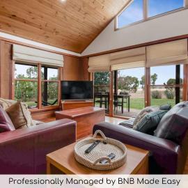 Little Bunda Cottage - Charming Mudbrick Stay, hotel i Bomen